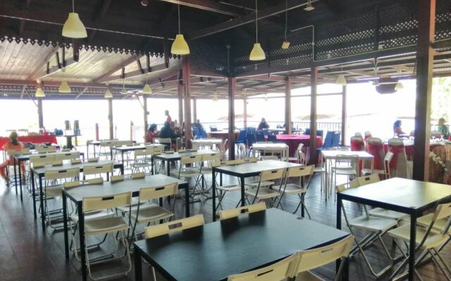 Kapas Island Resort