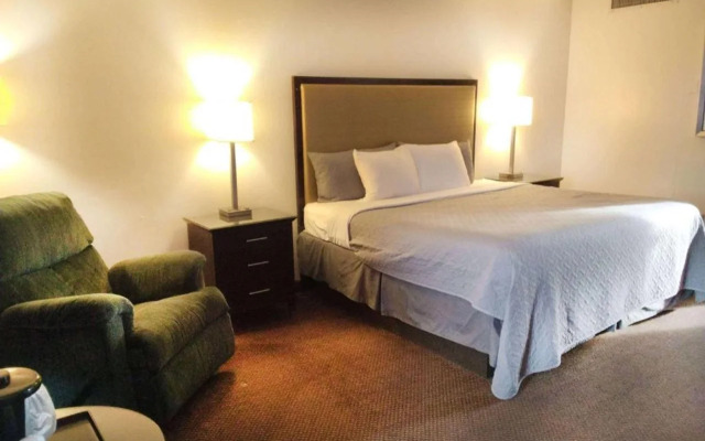 Travelodge by Wyndham Oakley