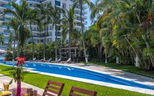 Condo Torre K  By Trvl2Hm