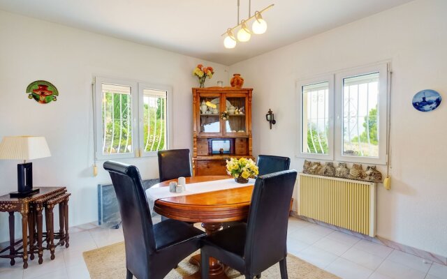 Beautiful Villa in Pedreguer With Swimming Pool
