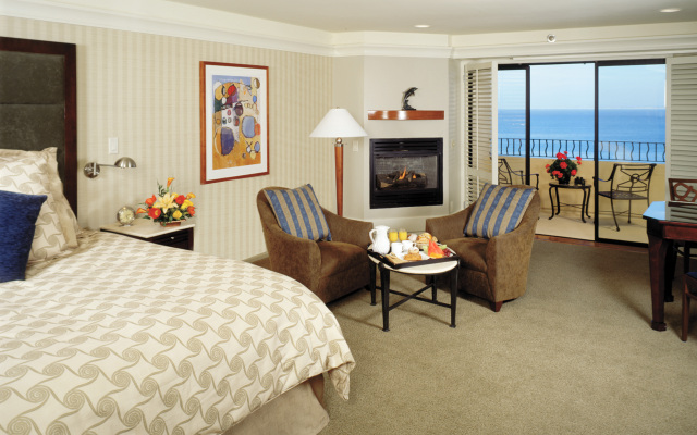 Monterey Bay Inn