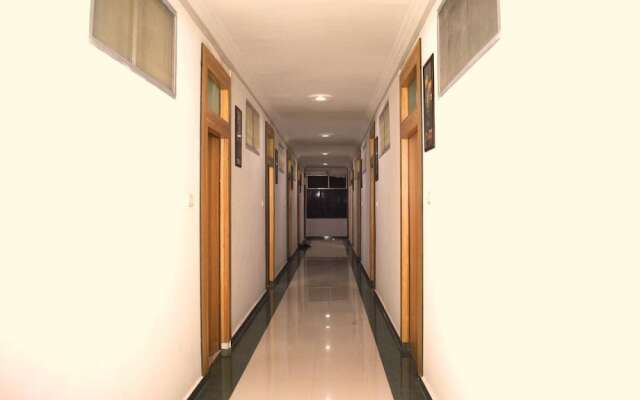 Hotel Parth