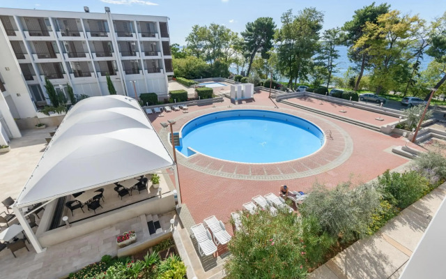 Hotel Kolovare