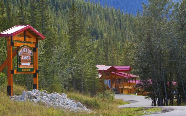 Jasper East Cabins