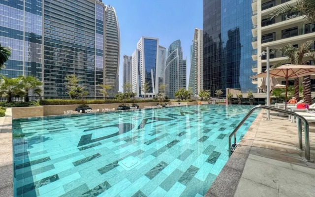 1BR Retreat in Business Bay
