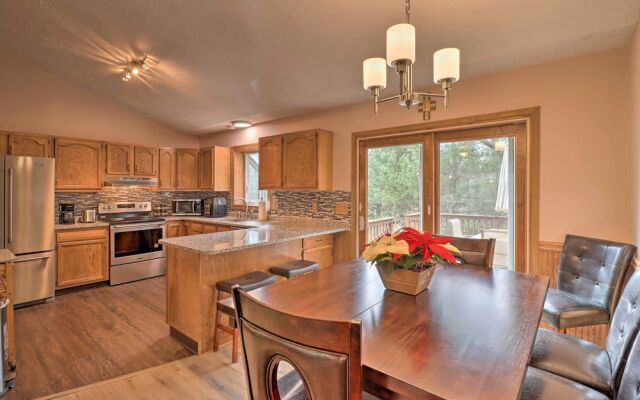 3 Mi to Kalahari: Pocono Mountain Home w/ Fire Pit