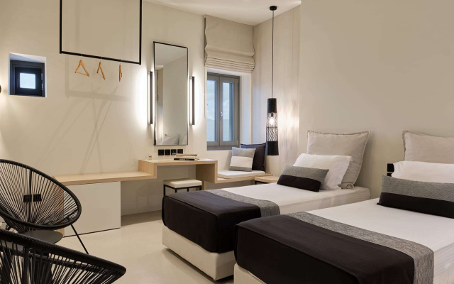 Zaira Hotel