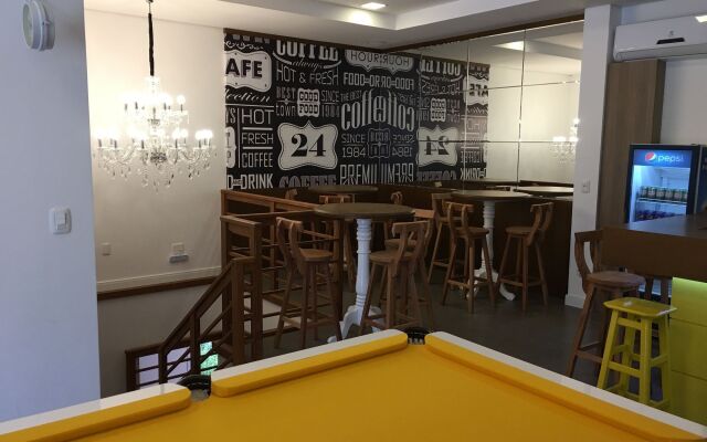 Eleganz Hostel & Suites
