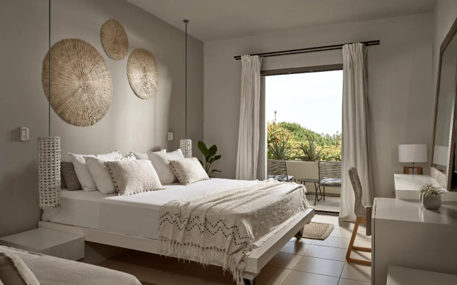 The Bay Hotel & Suites