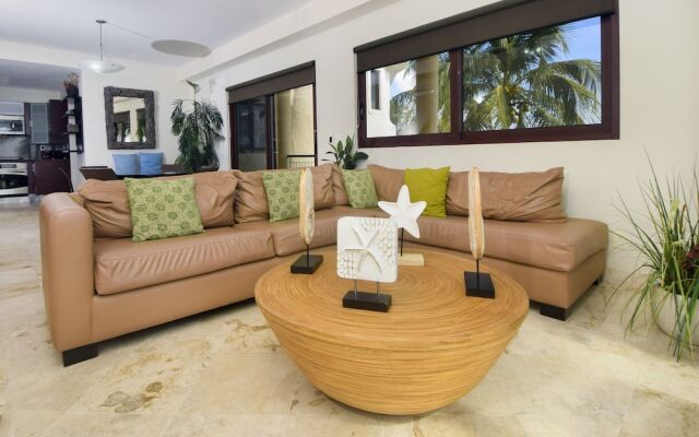 Residencia El Faro by Rentals Your Way