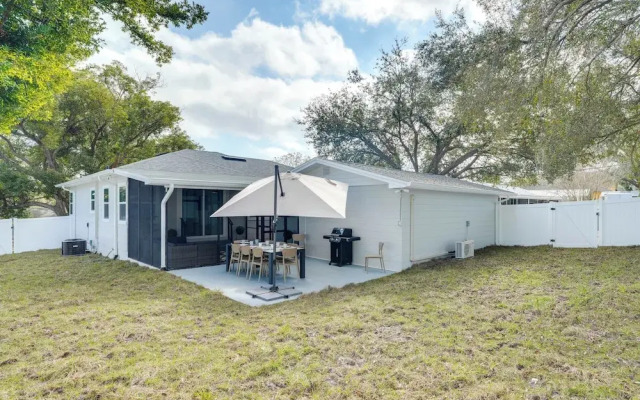 Mid-century Lakeland Home w/ Game Room!