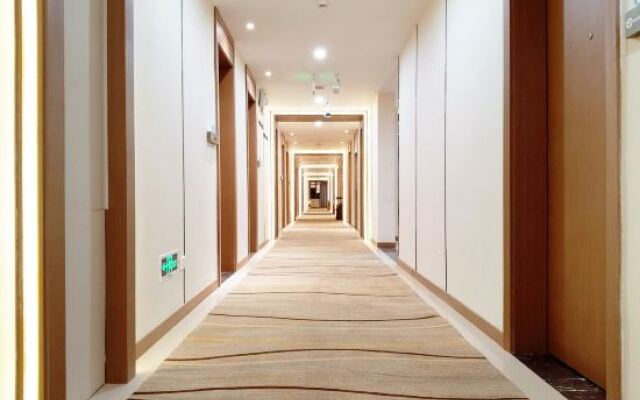 Linzhi Impression Hotel