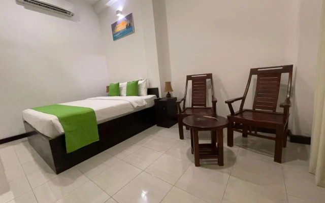 Hikka Holiday Inn