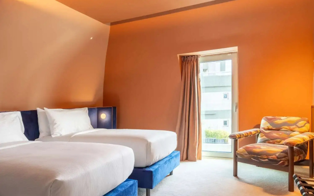 Cenica Porto Hotel, Curio Collection by Hilton