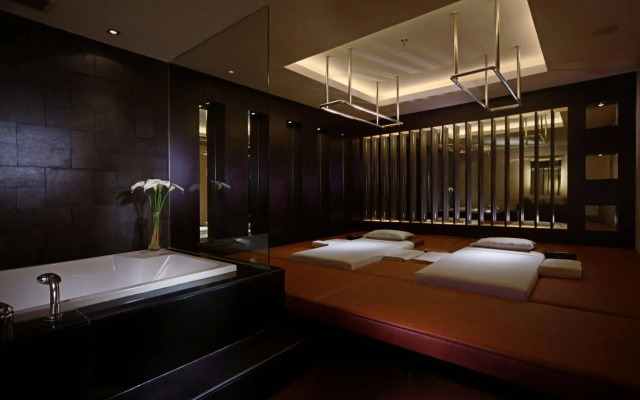 FM7 Resort Hotel