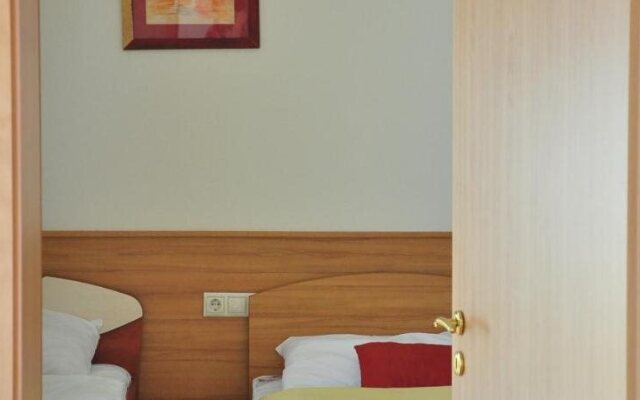 Nefelejcs Hotel