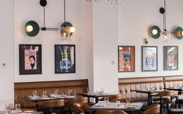 Merriweather Lakehouse, Autograph Collection