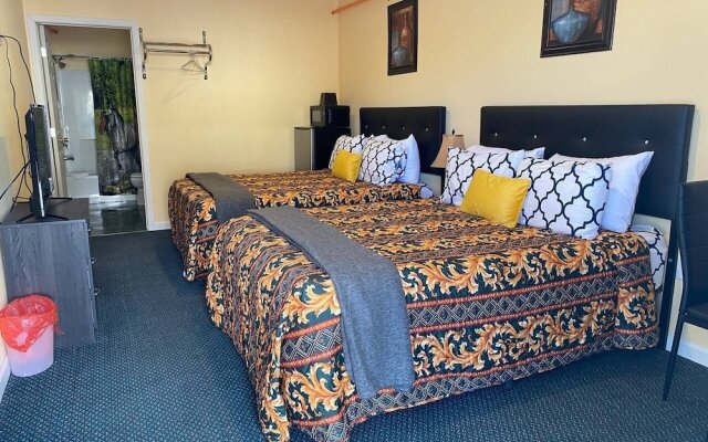 Western Motel Lovell