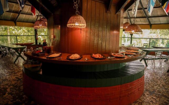 Amazonia Jungle Hotel