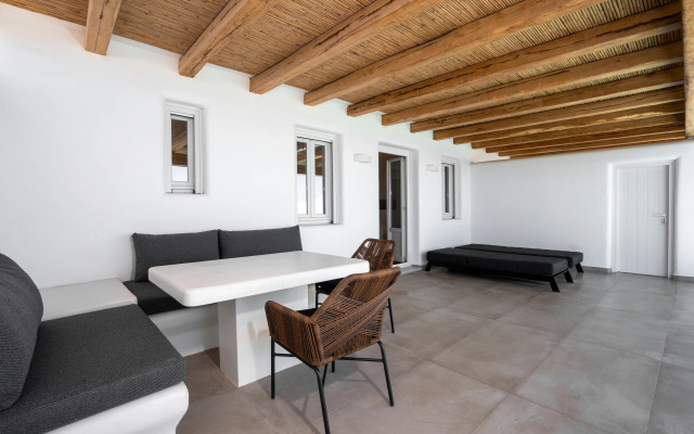 Nero Luxury Suites