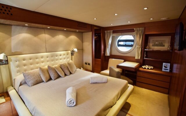 Italy Luxury Yacht Charter