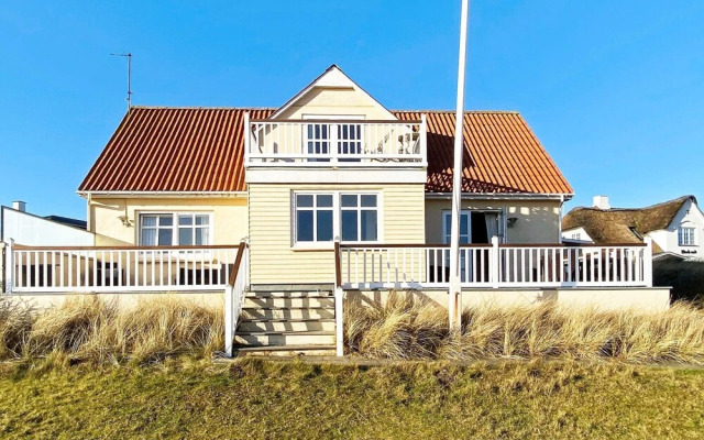 Scenic Holiday Home in Ringkøbing near Sea