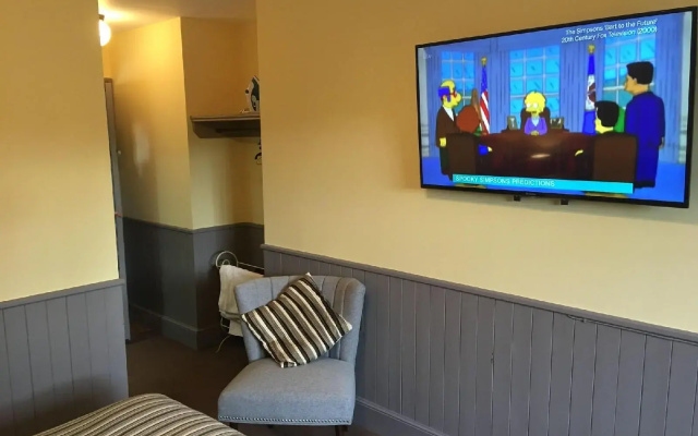 Blazing Donkey Country Hotel