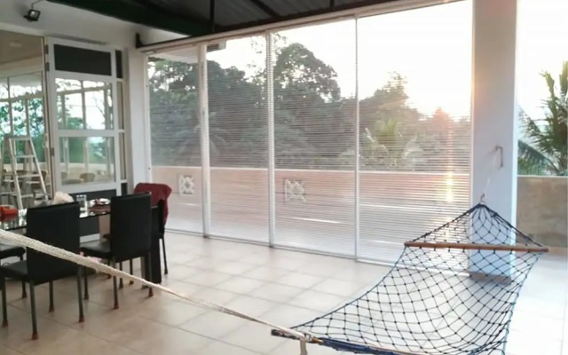Thilini Hotel Apartment