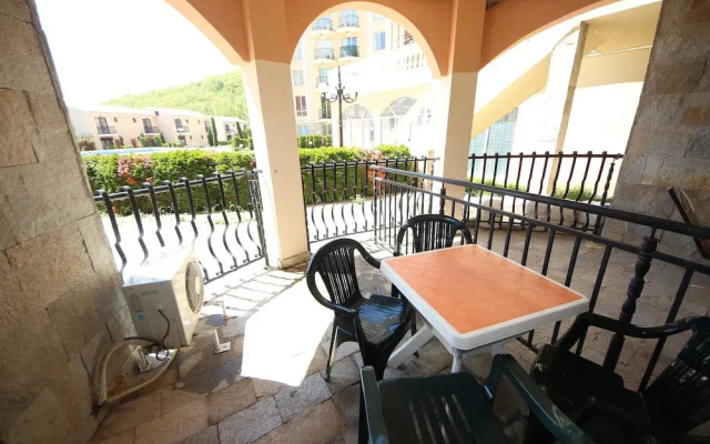 Menada Negresco Apartments