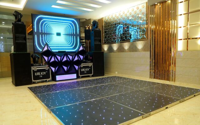 Sk Klyde Grand Hotel