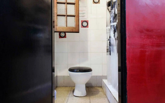 Play Hostel Soho