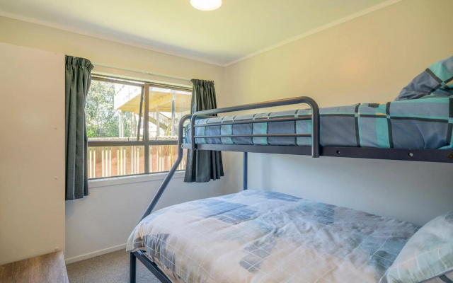 Surf Stay - Whitianga Holiday Home – Guest Rooms – Whitianga