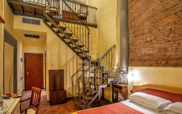 Hotel Alba Palace