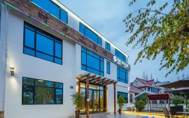 Shanghai Time Courtyard Boutique B&B