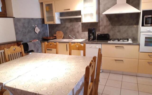 Appartement Albiez-Montrond, 4 pièces, 10 personnes - FR-1-618-4