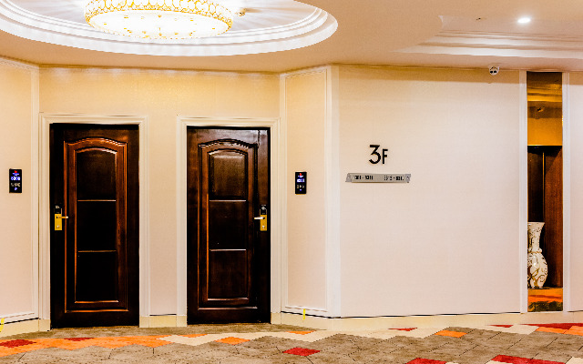 Borrman Hotel Zhanjiang City Plaza Pedestrian Street