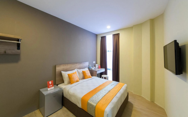 OYO Rooms Kota Damansara Segi University