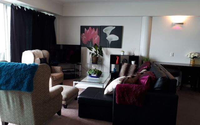 Princes Wharf Grace Apartment