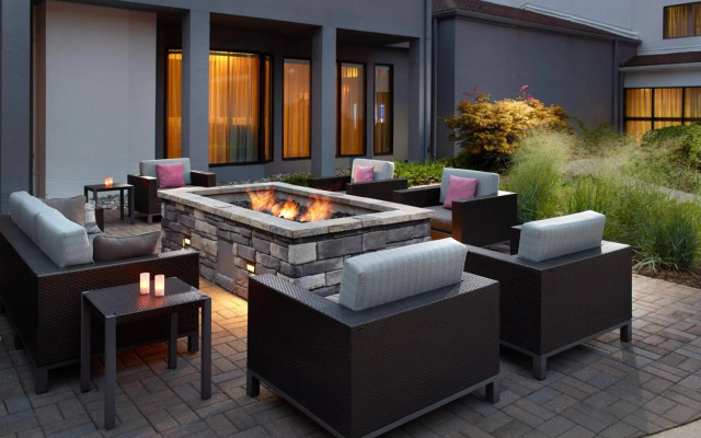 Courtyard by Marriott Raleigh/Cary