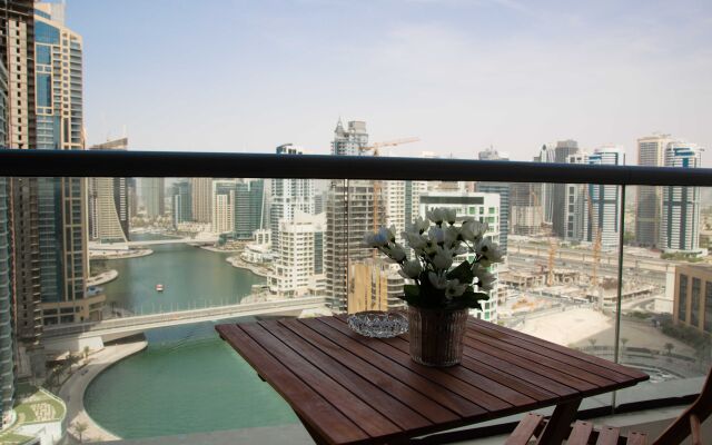 Stylish Apt With Great Views And Good Energy