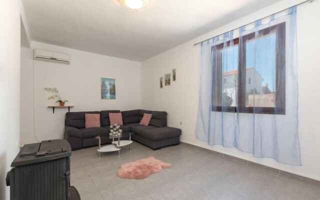 Nice Home in Sikici With Wifi and 2 Bedrooms