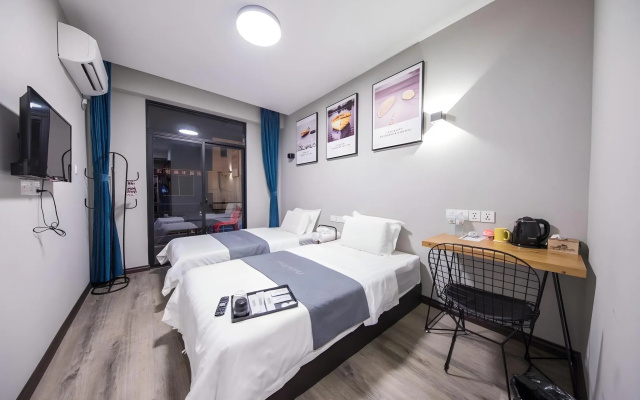 Paly Hotel – Guest Rooms – Semporna