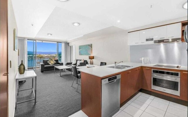 Chevron Renaissance Private room Lvl16