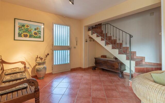Splendid Villa with swimming pool a stone's throw from Palermo