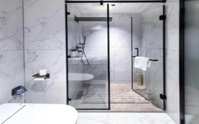 Ramada Encore By Wyndham Wuhan Station