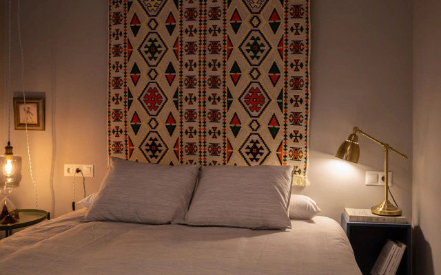 SANTA CRUZ, 1 min Catedral