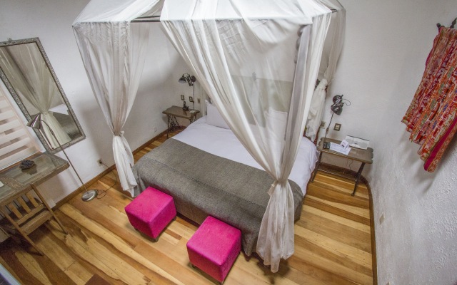 ARQUEOLOGO EXCLUSIVE SELECTION - Casa Peralta
