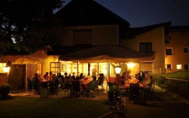 Gasthof-Pension Silvia