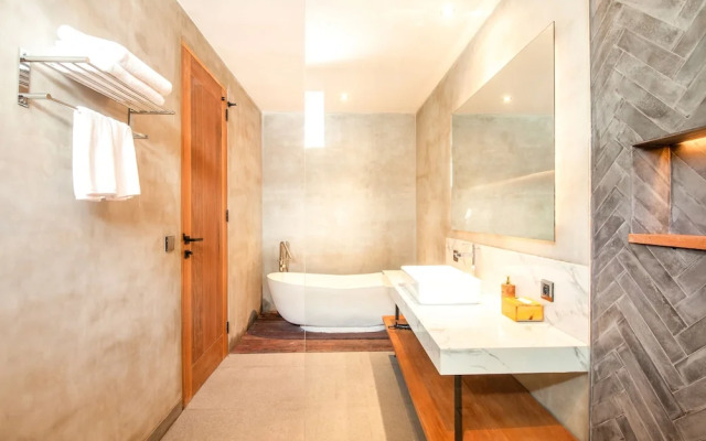 Elegant 5BR Villa Beach at 200m Canggu