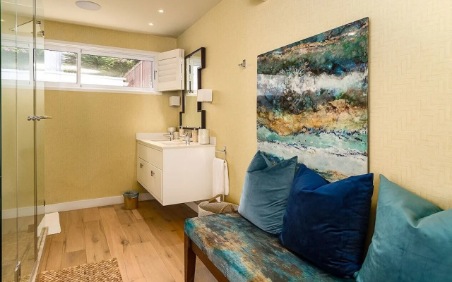 YOLO Spaces - Clifton Private Beach Villa